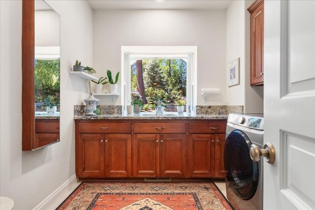 12933 Elk Ln, Grass Valley, CA 95945