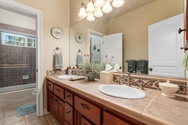 12933 Elk Ln, Grass Valley, CA 95945