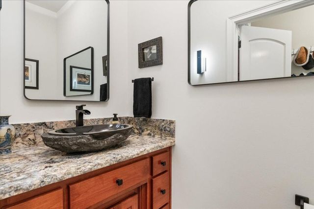 12933 Elk Ln, Grass Valley, CA 95945