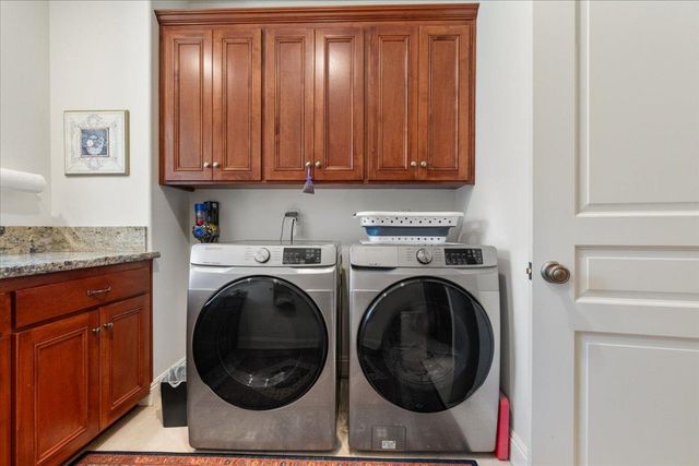 12933 Elk Ln, Grass Valley, CA 95945