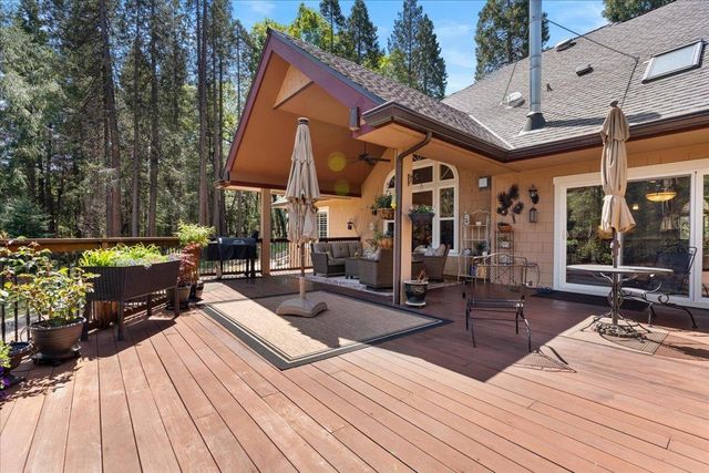 12933 Elk Ln, Grass Valley, CA 95945