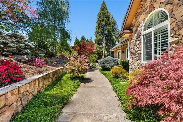 12933 Elk Ln, Grass Valley, CA 95945