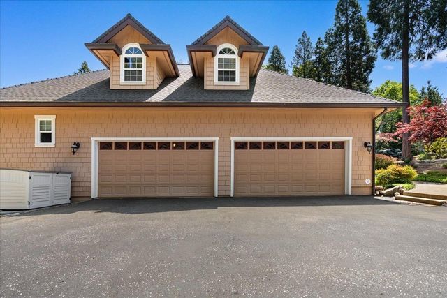 12933 Elk Ln, Grass Valley, CA 95945