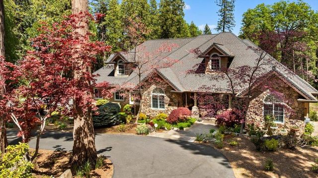 12933 Elk Ln, Grass Valley, CA 95945
