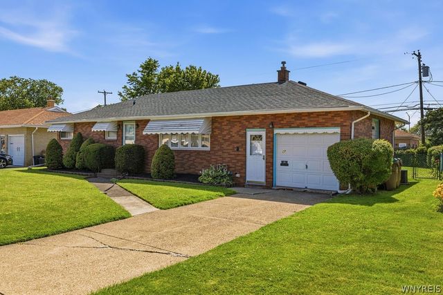 27 Dennis Lane, Cheektowaga, NY 14227
