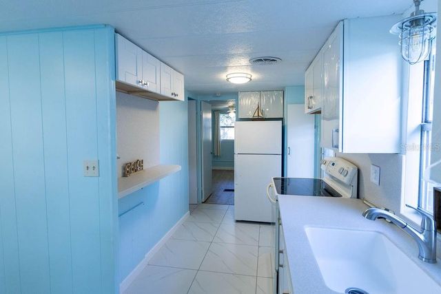 5609 HANCOCK DRIVE, Wildwood, FL 34785