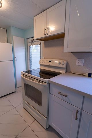 5609 HANCOCK DRIVE, Wildwood, FL 34785