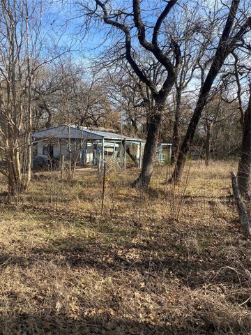 3007 Oak Wood Street, Granbury, TX 76048