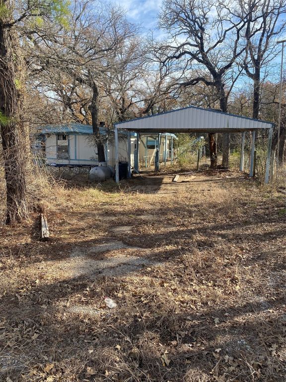 3007 Oak Wood Street, Granbury, TX 76048