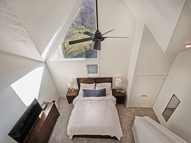 1402 Towne Square Dr, Mccandless, PA 15101