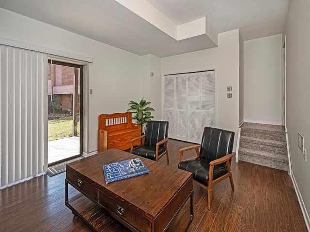 1402 Towne Square Dr, Mccandless, PA 15101