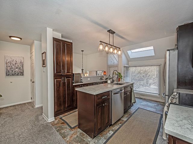 1402 Towne Square Dr, Mccandless, PA 15101