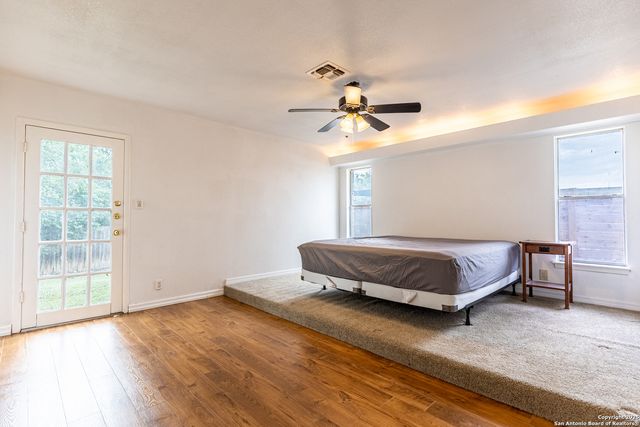 13026 Los Espanada, San Antonio, TX 78233