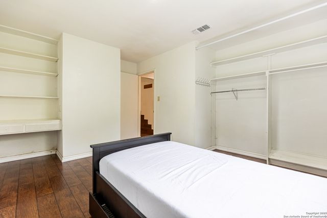 13026 Los Espanada, San Antonio, TX 78233