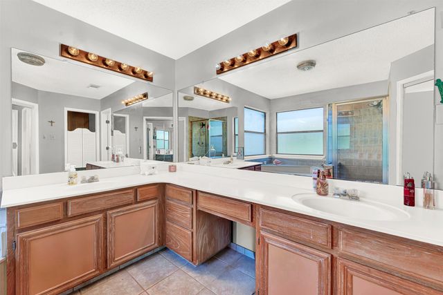 2828 Linden Lane, Grand Prairie, TX 75052