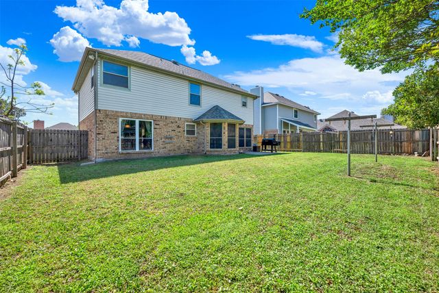2828 Linden Lane, Grand Prairie, TX 75052