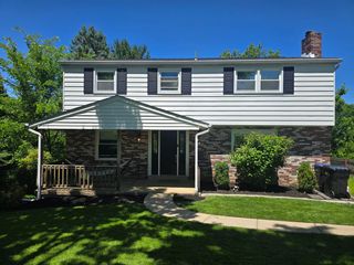 1767 Hassam ROAD, Moon/crescent Twp, PA 15108
