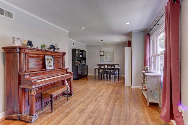 4908 MOCKINGBIRD LN, Memphis, TN 38117