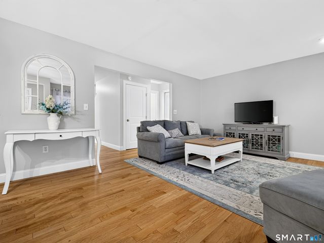 246 Greens Farm Road 246, Branford, CT 06405