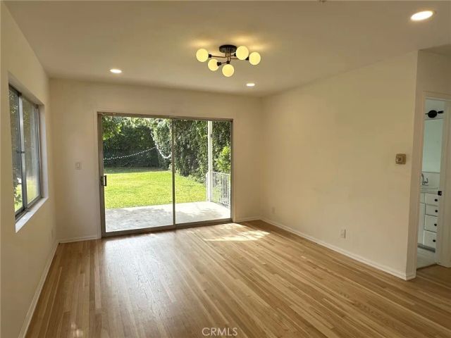 15440 Dickens Street, Sherman Oaks, CA 91403