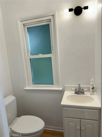 15440 Dickens Street, Sherman Oaks, CA 91403