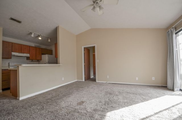 20 Woodland Hills Drive, 10, Southgate, KY 41071