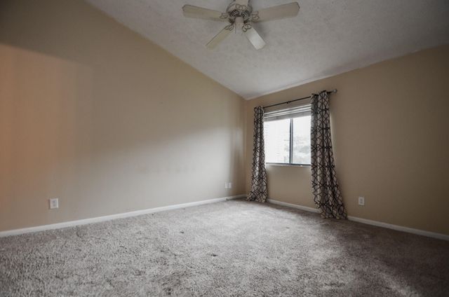 20 Woodland Hills Drive, 10, Southgate, KY 41071