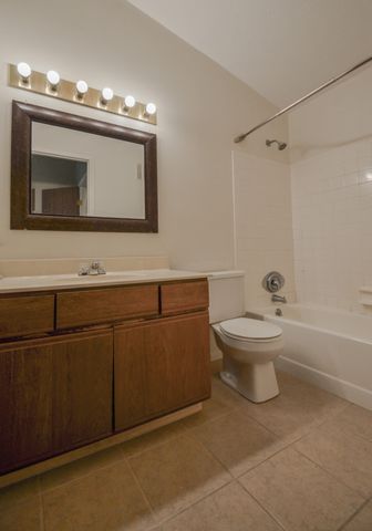 20 Woodland Hills Drive, 10, Southgate, KY 41071