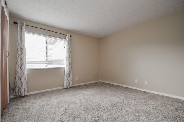 20 Woodland Hills Drive, 10, Southgate, KY 41071