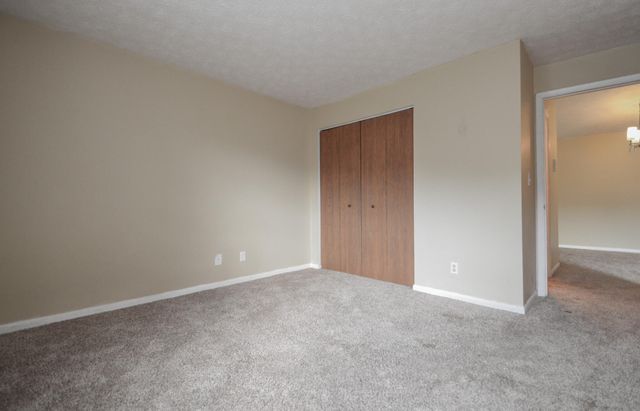 20 Woodland Hills Drive, 10, Southgate, KY 41071