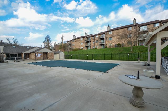 20 Woodland Hills Drive, 10, Southgate, KY 41071