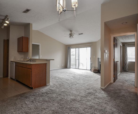 20 Woodland Hills Drive, 10, Southgate, KY 41071
