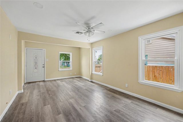 1138 Golla Dr, Corpus Christi, TX 78407