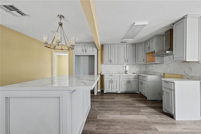 1138 Golla Dr, Corpus Christi, TX 78407