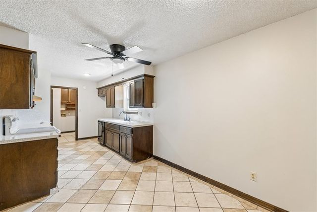 1703 Chaucer Drive, Norman, OK 73069