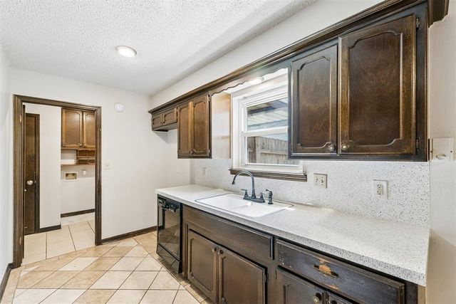 1703 Chaucer Drive, Norman, OK 73069