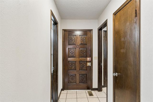 1703 Chaucer Drive, Norman, OK 73069
