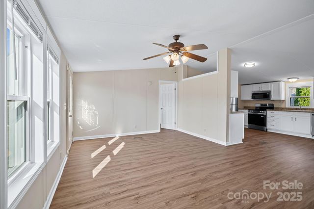 6 Sahalee Drive, Asheville, NC 28804