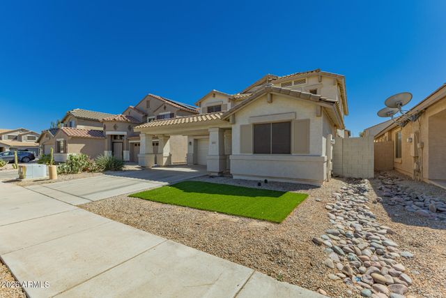 5635 W SOUTHGATE Avenue, Phoenix, AZ 85043