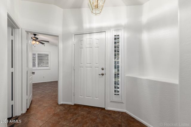 5635 W SOUTHGATE Avenue, Phoenix, AZ 85043