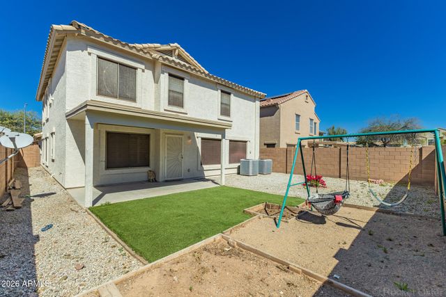 5635 W SOUTHGATE Avenue, Phoenix, AZ 85043