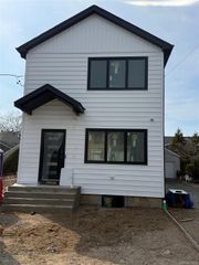 3 South Avenue, Lawrence, NY 11559
