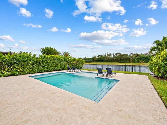 8683 Grand Prix Lane, Boynton Beach, FL 33472