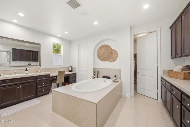 3239 Buttercup Lane, Camarillo, CA 93012
