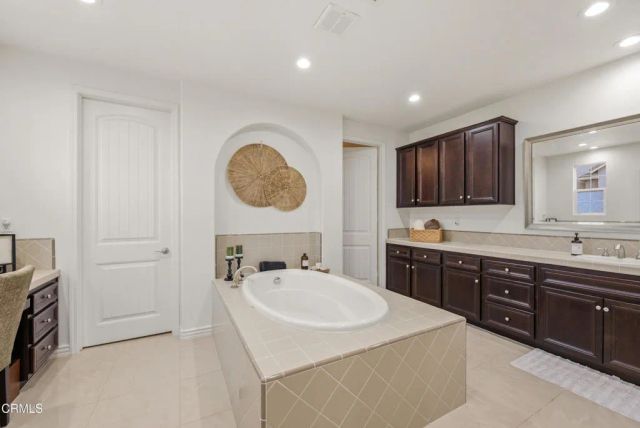 3239 Buttercup Lane, Camarillo, CA 93012