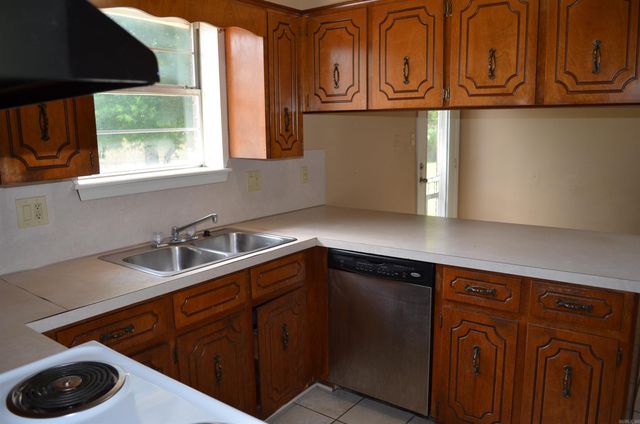 41 S 10th Street, Cabot, AR 72023
