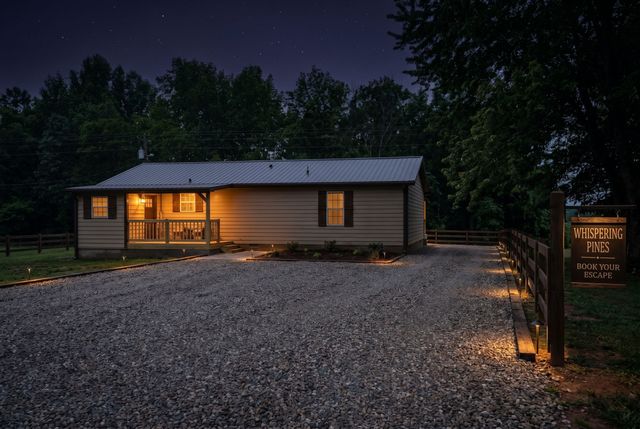 292 Harmony Rd, Gainesboro, TN 38562