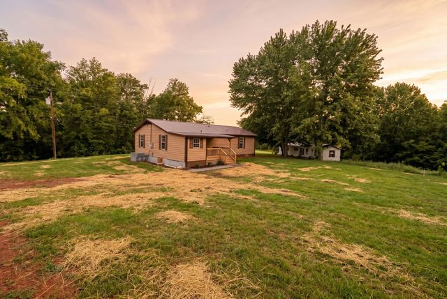 292 Harmony Rd, Gainesboro, TN 38562