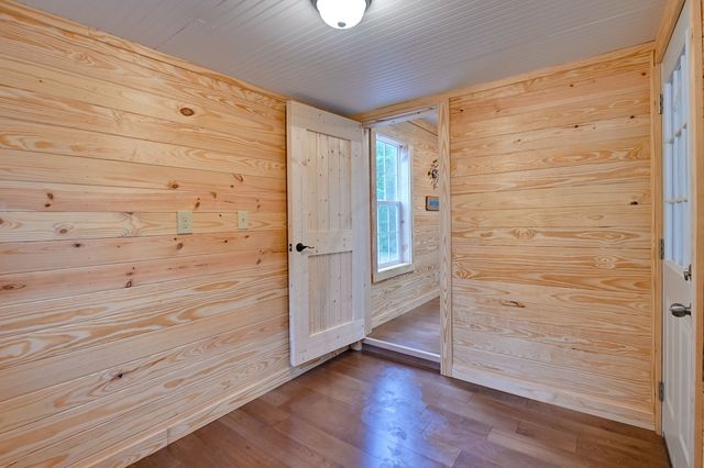 292 Harmony Rd, Gainesboro, TN 38562