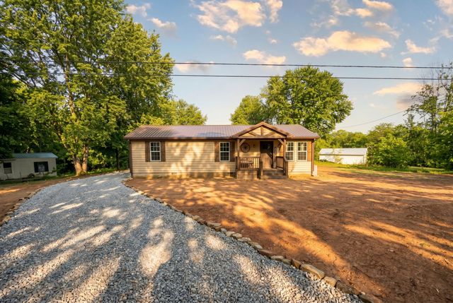 292 Harmony Rd, Gainesboro, TN 38562
